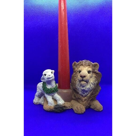 United Design Lion and Lamb Candle Holder Figurine - Picture 2 of 6